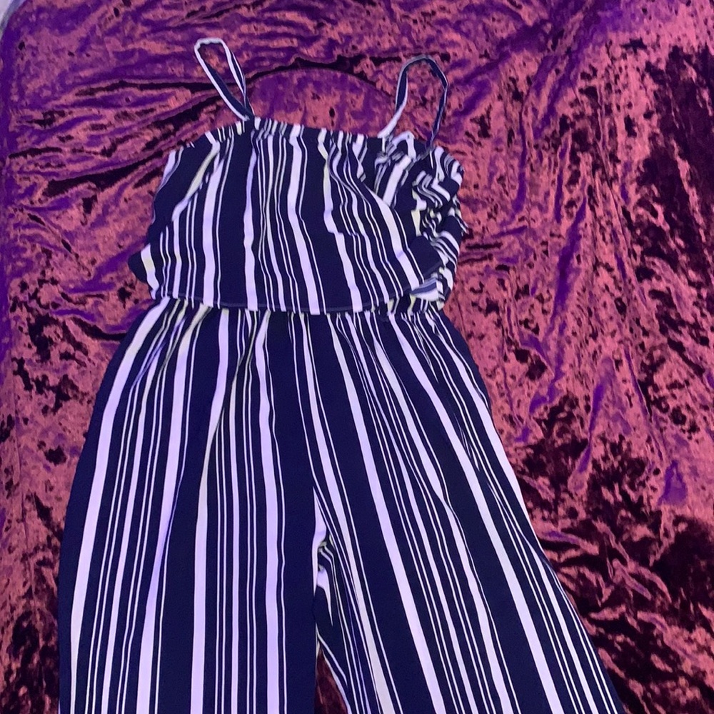 Pants suit